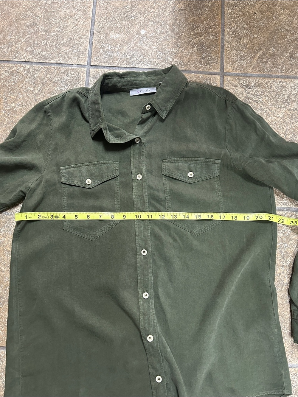 Athleta Women’s Linen Blend Button-Down Shirt in Olive - Picture 7 of 9